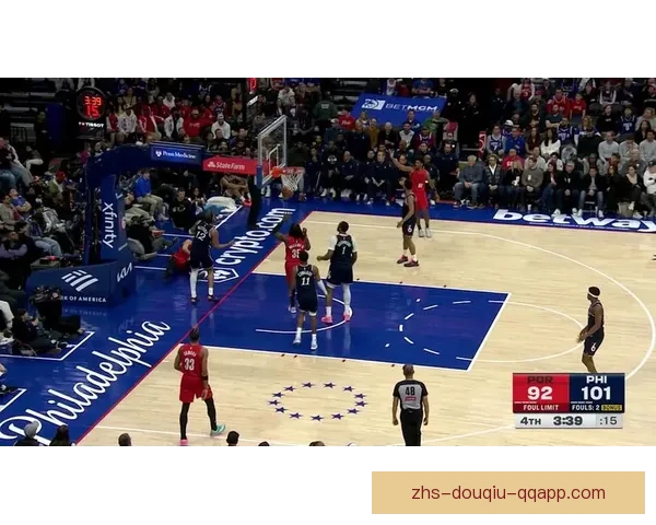 波特兰开拓者力克费城76人135比118 新星表现亮眼助力胜利